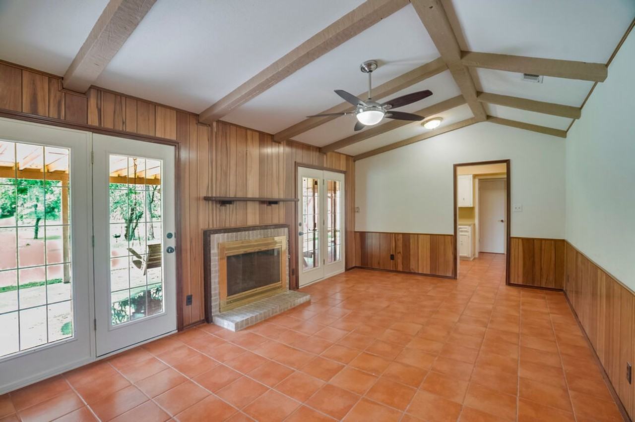 506 E Palm Valley Blvd - Photo 7 of 20