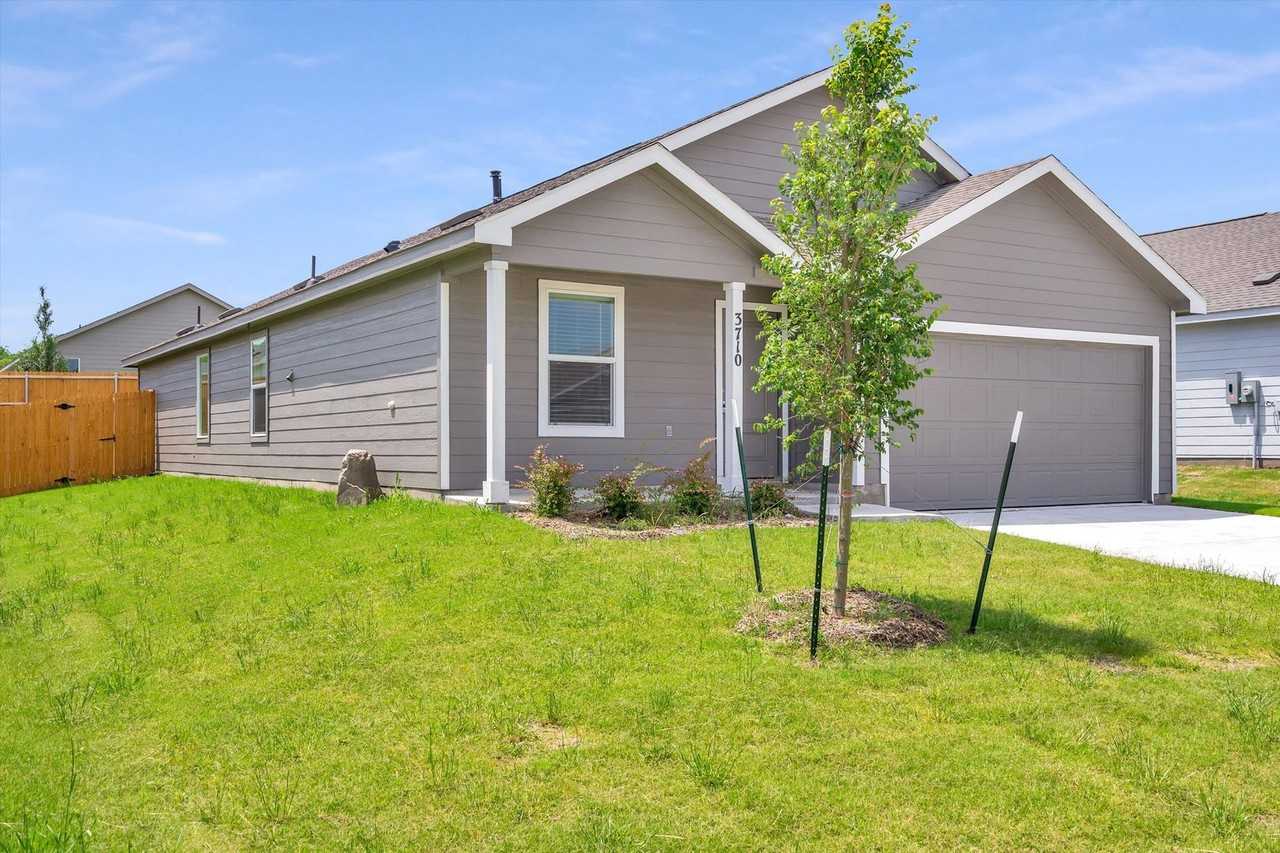 3710 Oleander Pl - Photo 2 of 34