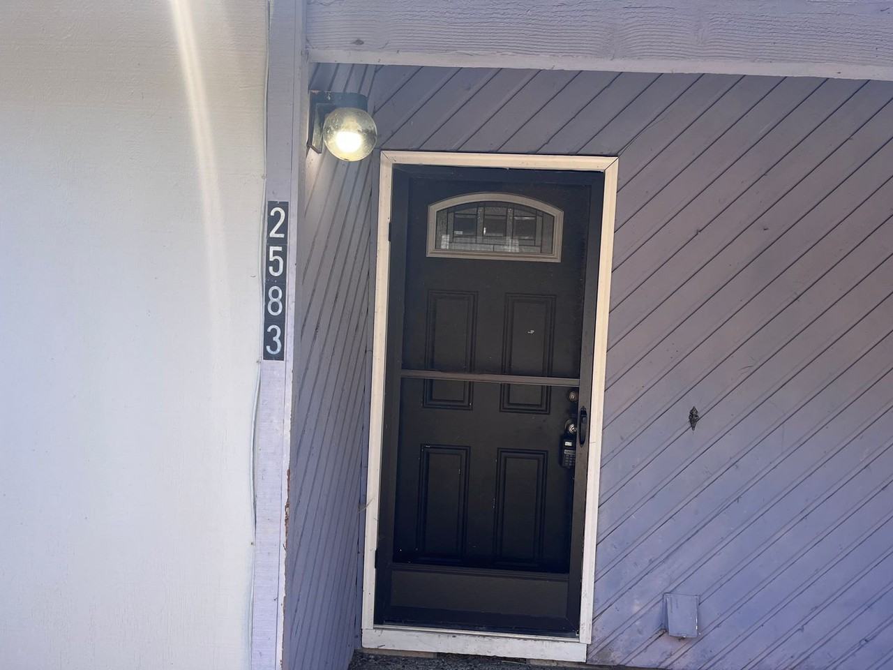 2583 Ne Crocus Ct - Photo 2 of 14