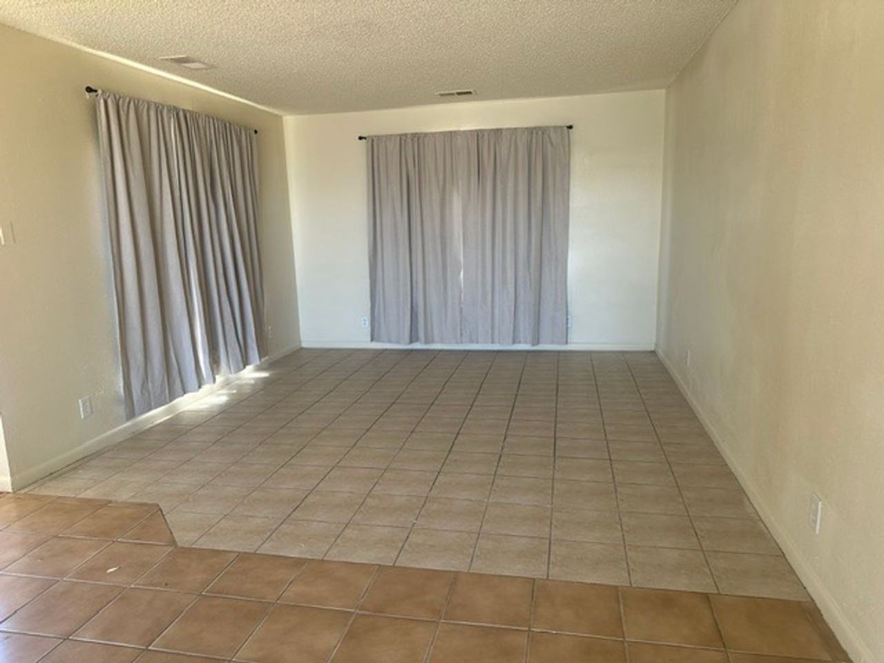 1706 Daybreak Rd Se - Photo 2 of 13