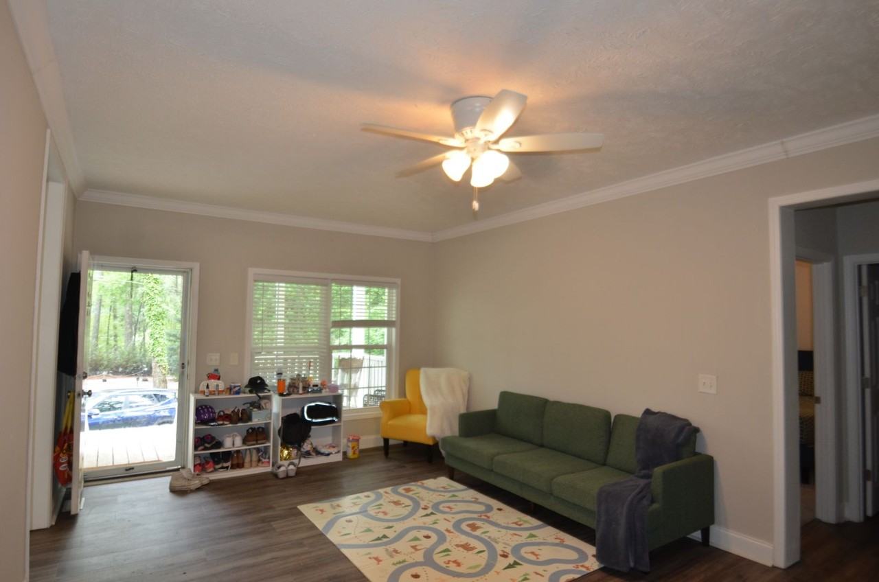 116 Justice St - Photo 3 of 33