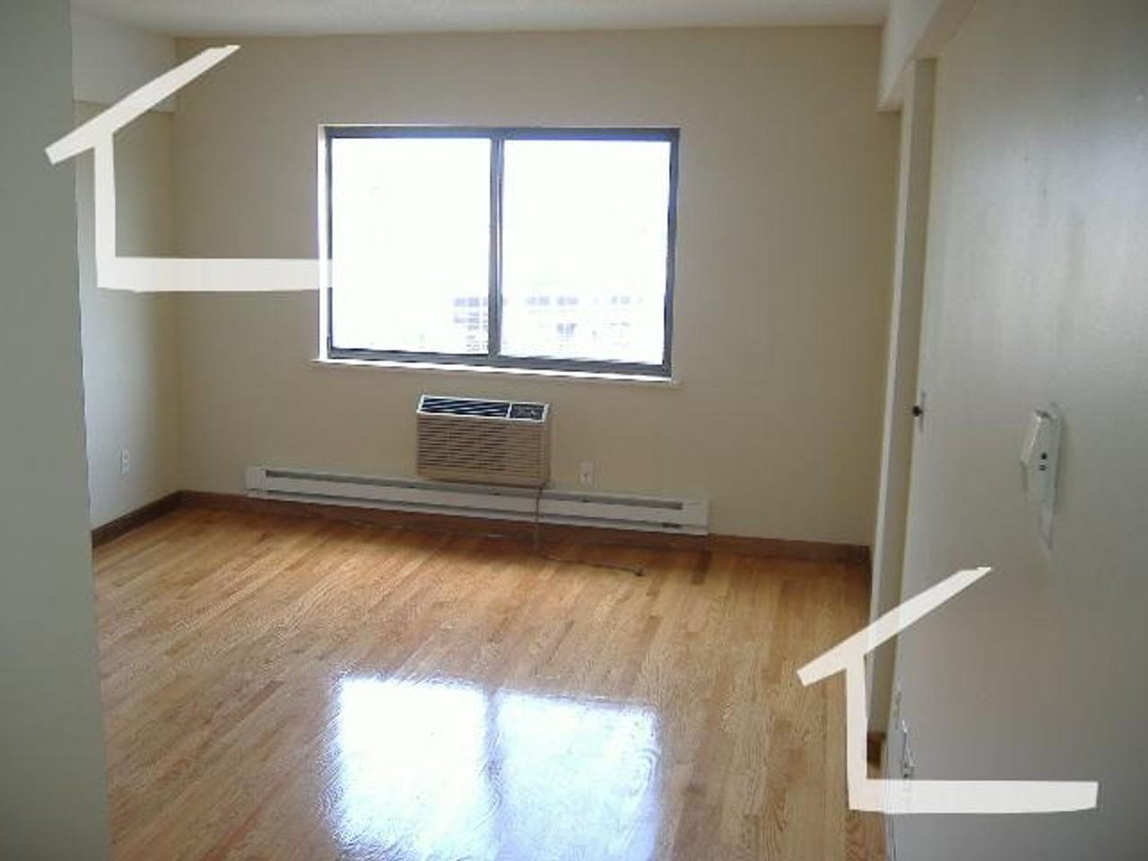 1110 Commonwealth Ave - Photo 5 of 5