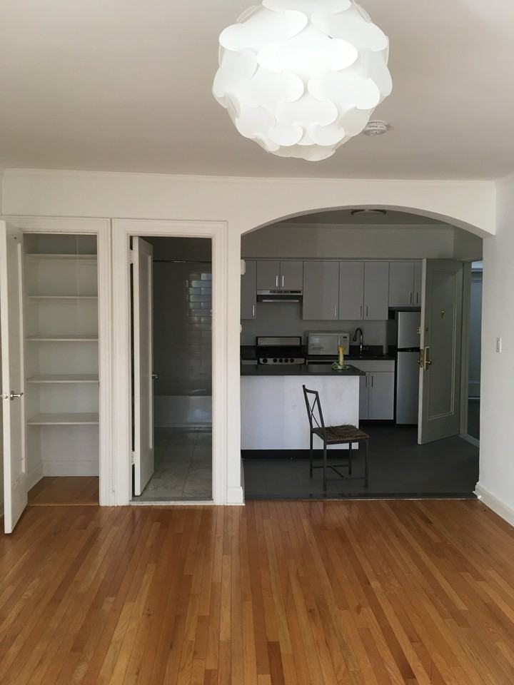 154 Henry St #EVA - Photo 2 of 8