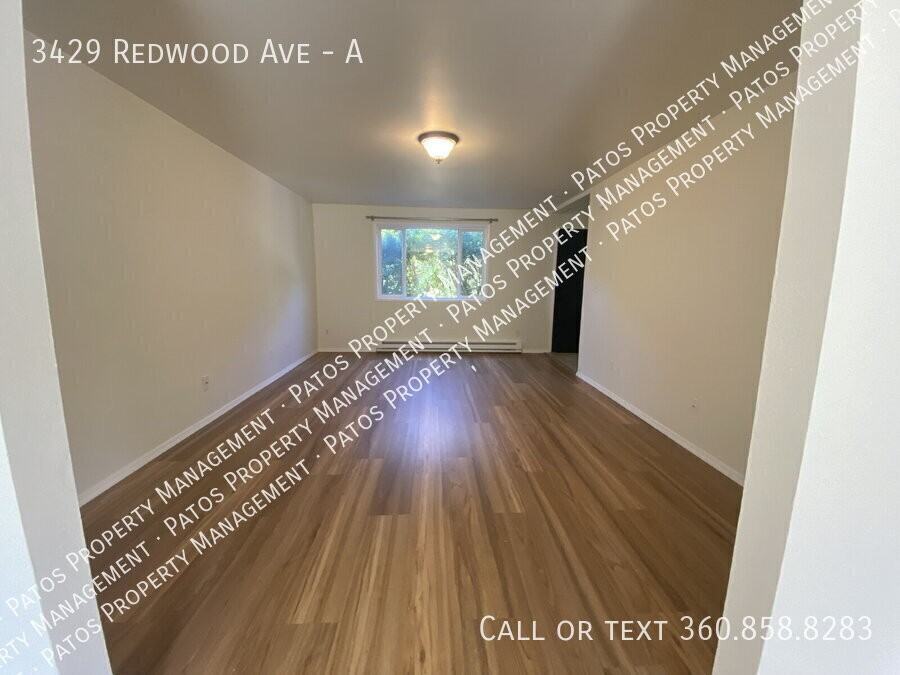 3429 Redwood Ave #A - Photo 5 of 20