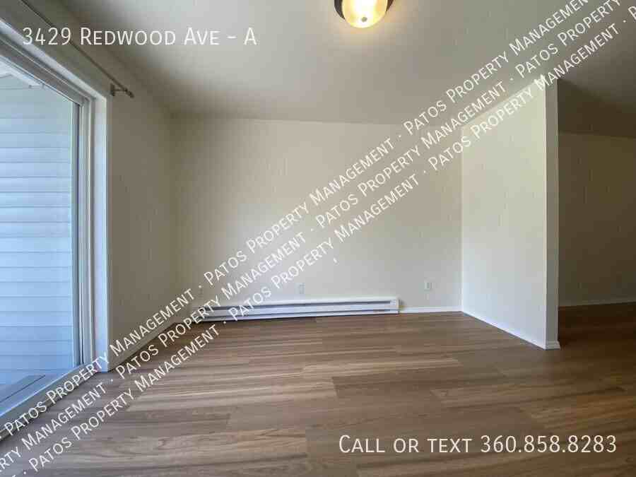 3429 Redwood Ave #A - Photo 6 of 20