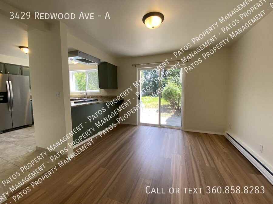 3429 Redwood Ave #A - Photo 7 of 20