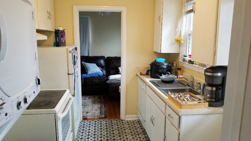 609 Rosebank Ave #B - Photo 7 of 11