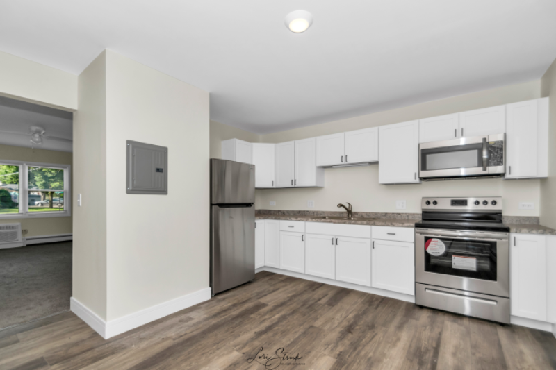 902 3rd St #1 - Photo 5 of 13