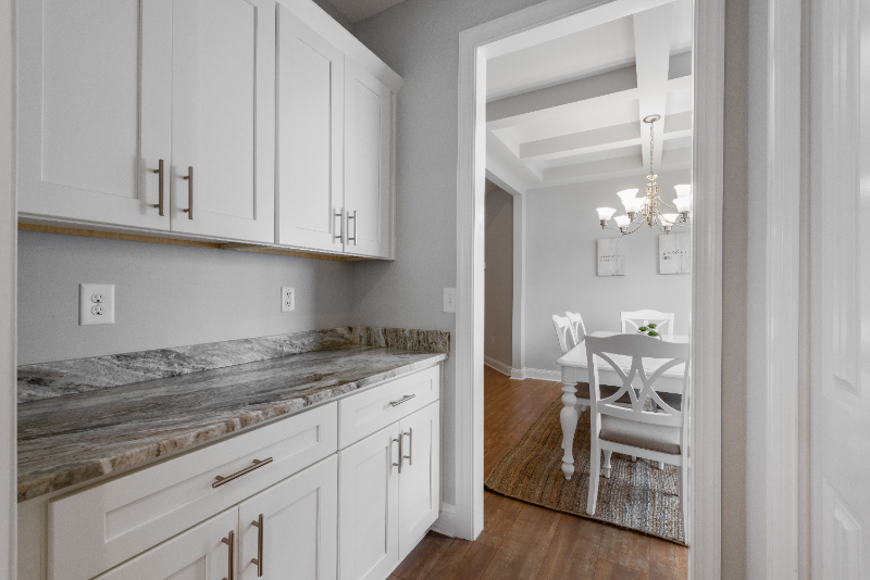 629 11th Ave S - Photo 4 of 28