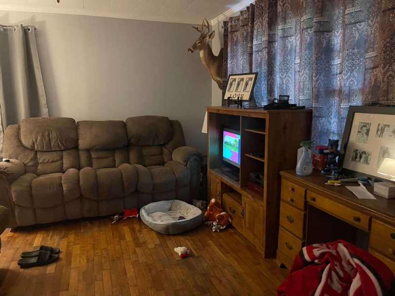 646 N Main St - Photo 7 of 19