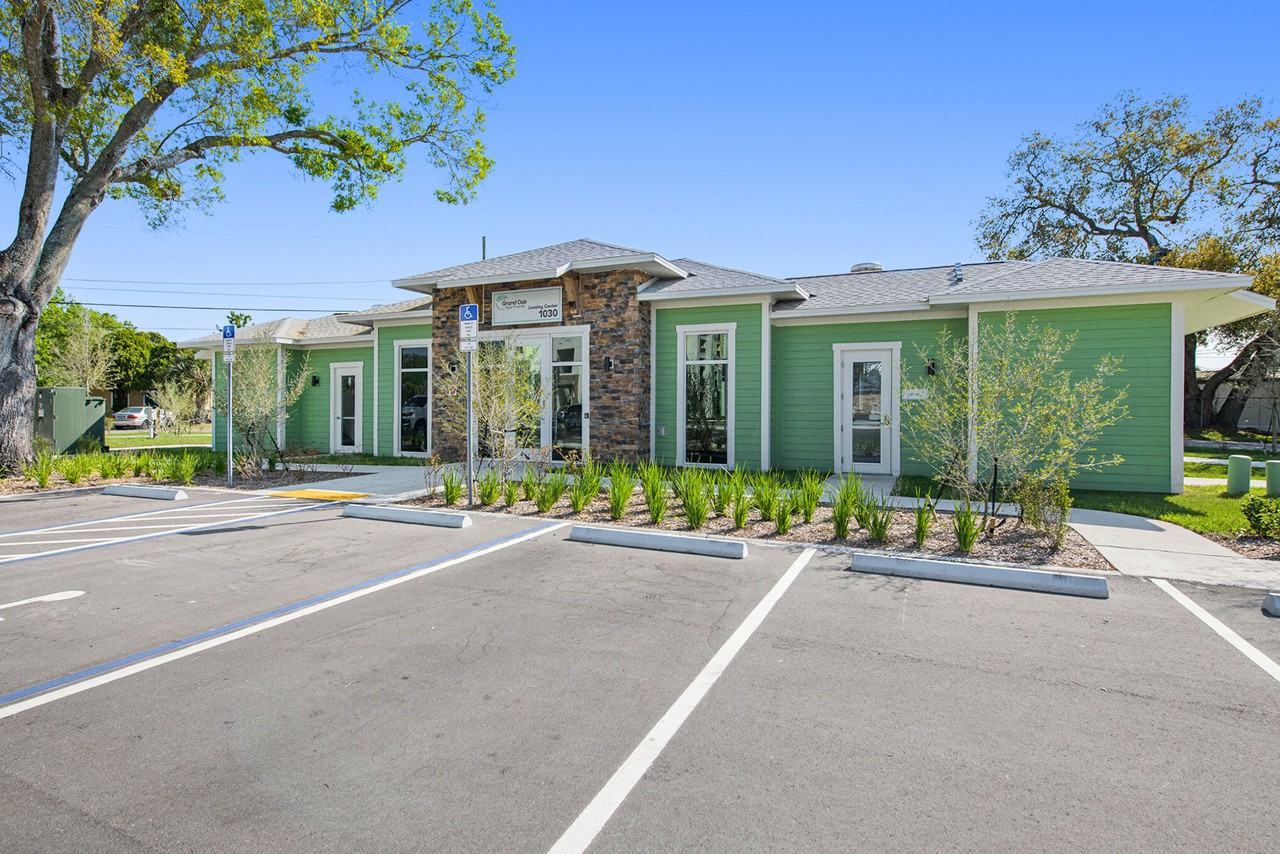 Grand  Oak Apartments - Photo 7 of 29