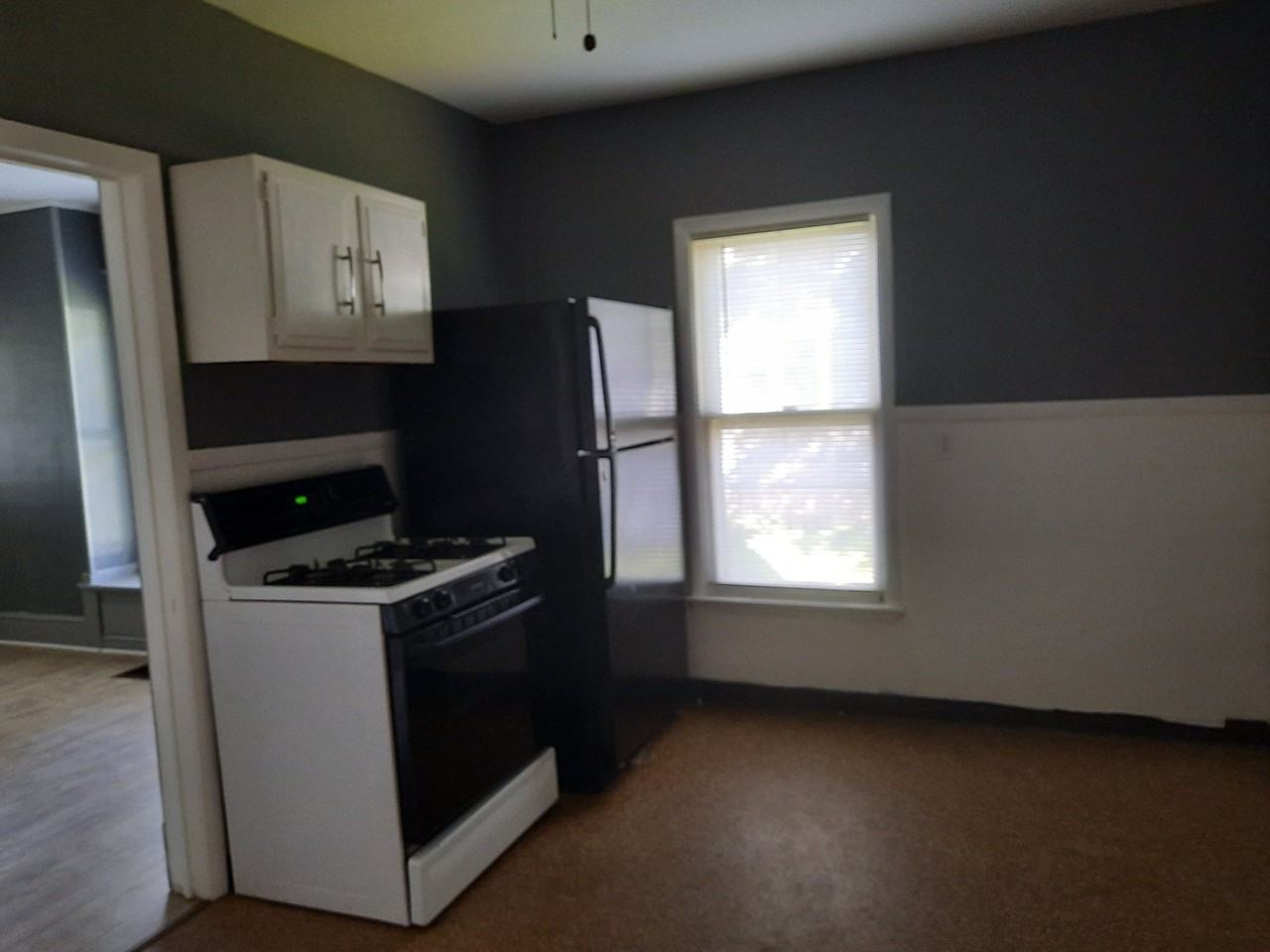 203 Wilson St - Photo 6 of 15