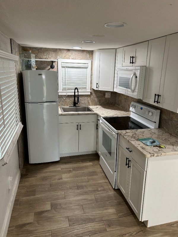 7437 Walnut St - Photo 3 of 9