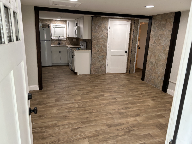 7437 Walnut St - Photo 6 of 9