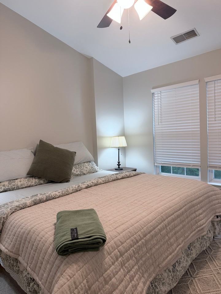 9061 Falcon Glen Ct