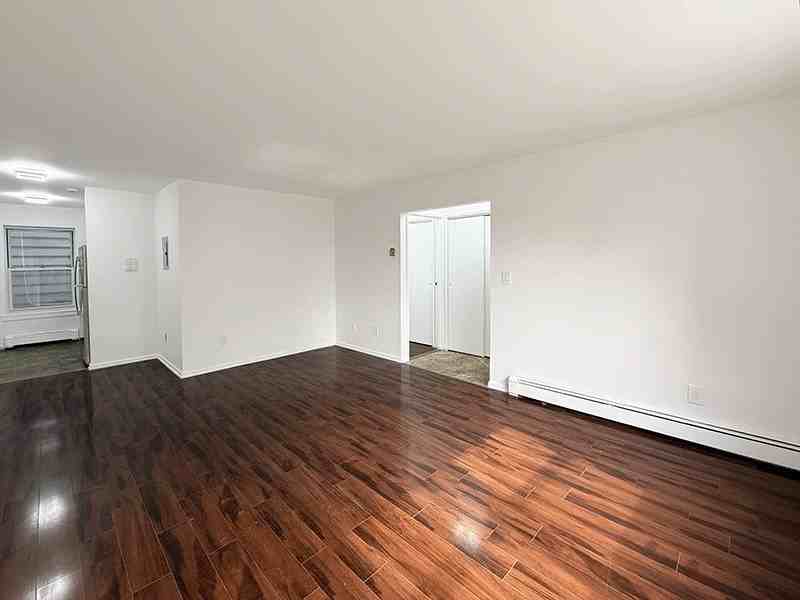 19 Van Rensselear Street - Photo 2 of 24