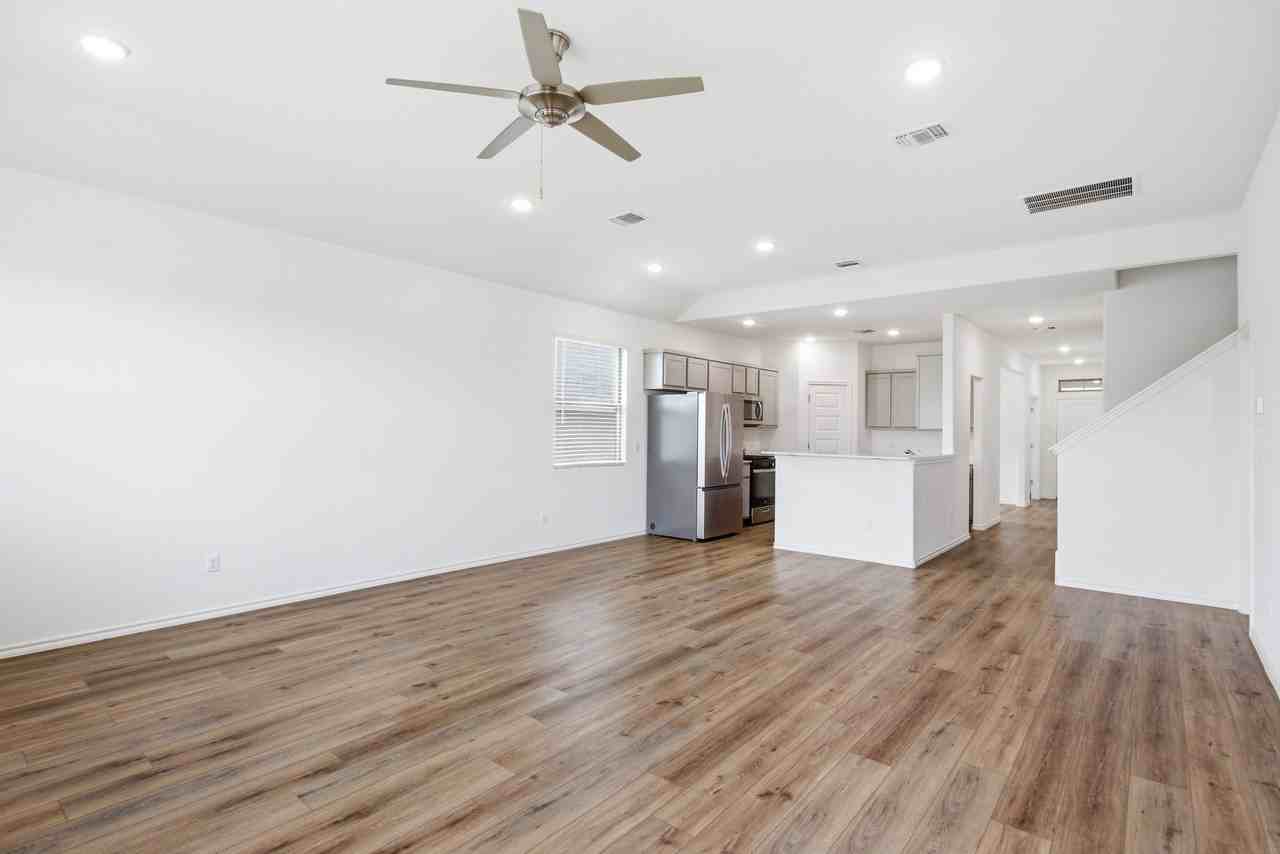 126 Bendecido Loop - Photo 4 of 20