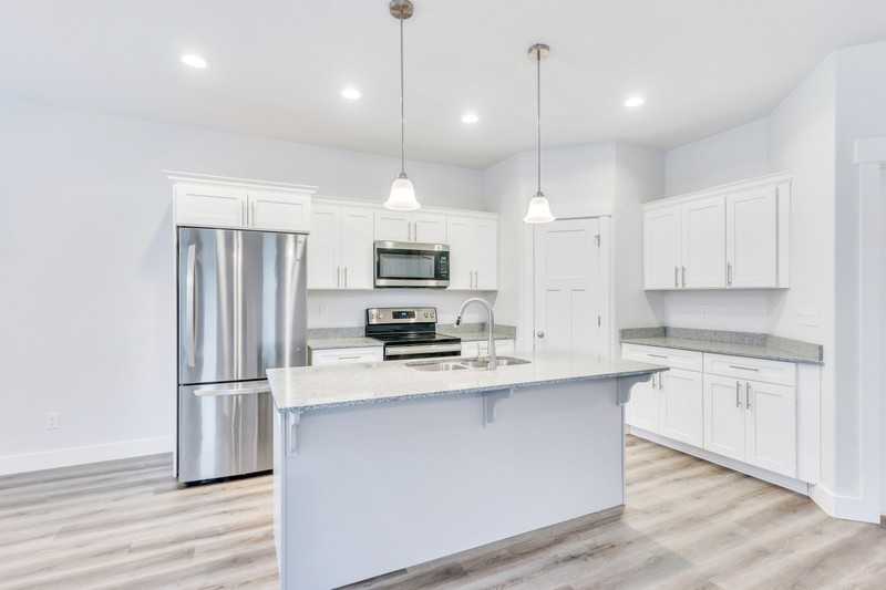 1613 Nw - Photo 5 of 28