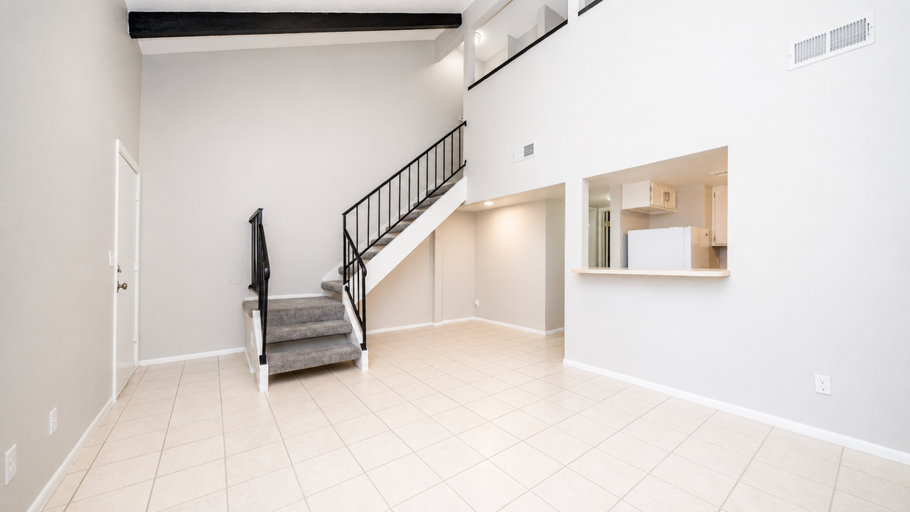 1831 West Mulberry Drive, Unit 242 - Photo 5 of 21