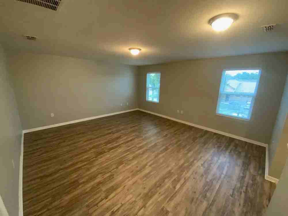 1016 Hermosa Way - Photo 3 of 5