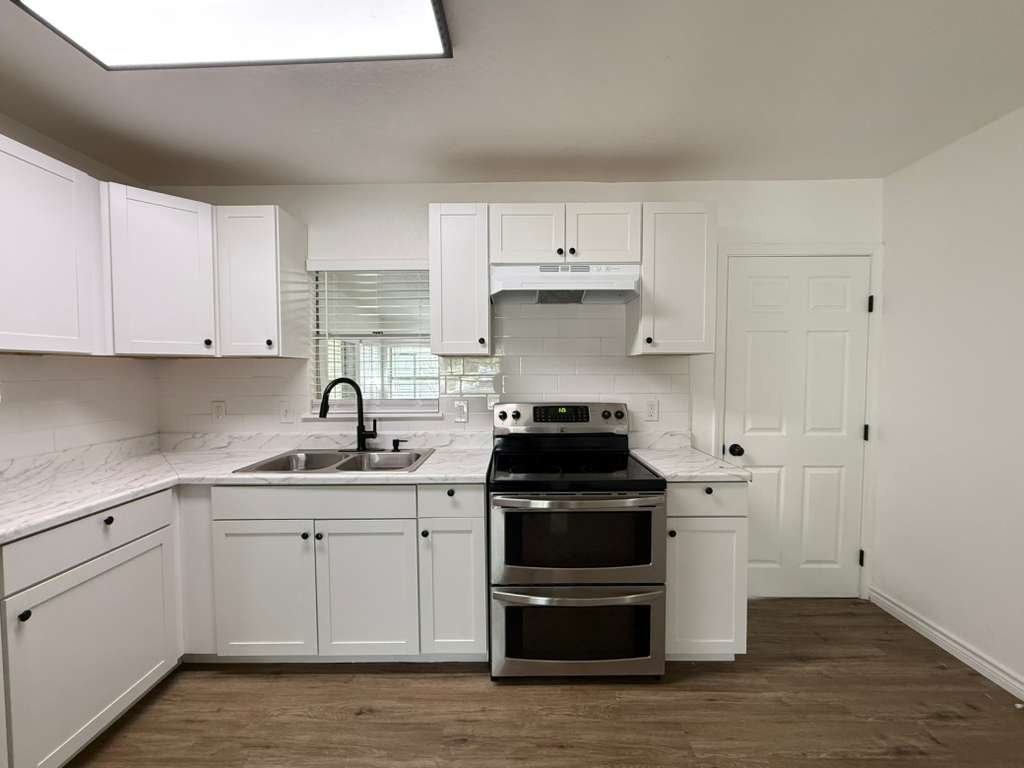 4911 Casa Grande St - Photo 4 of 19