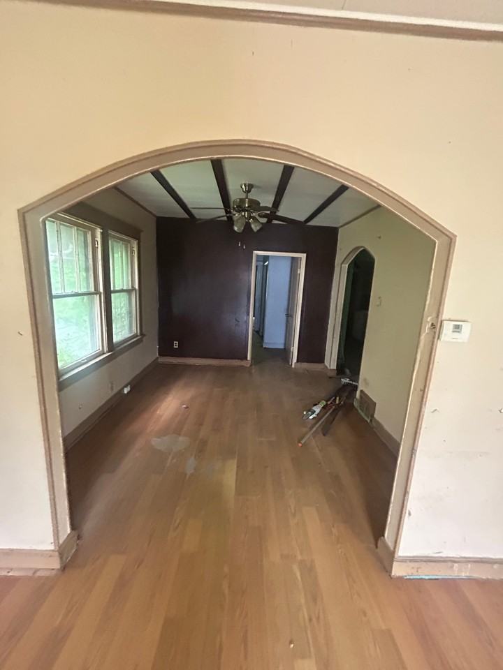 5919 Sherry Ave - Photo 2 of 20
