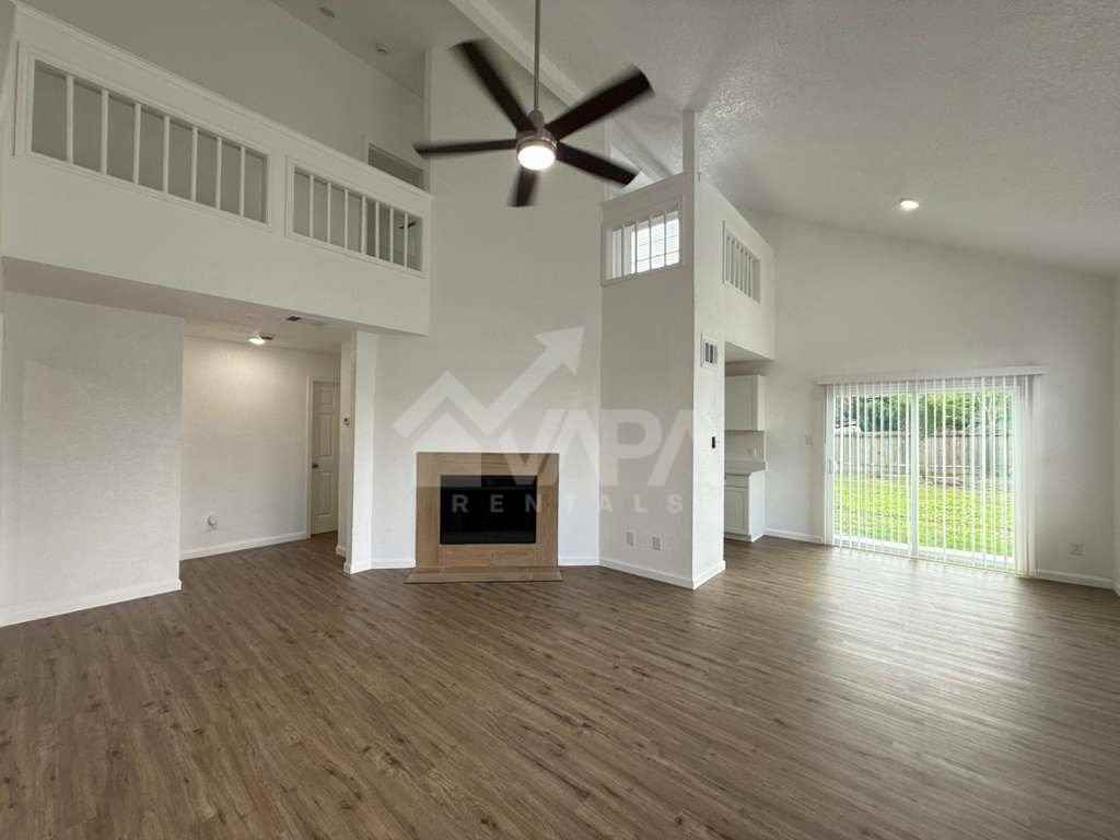 11510 Hatchet Pass Dr - Photo 3 of 20