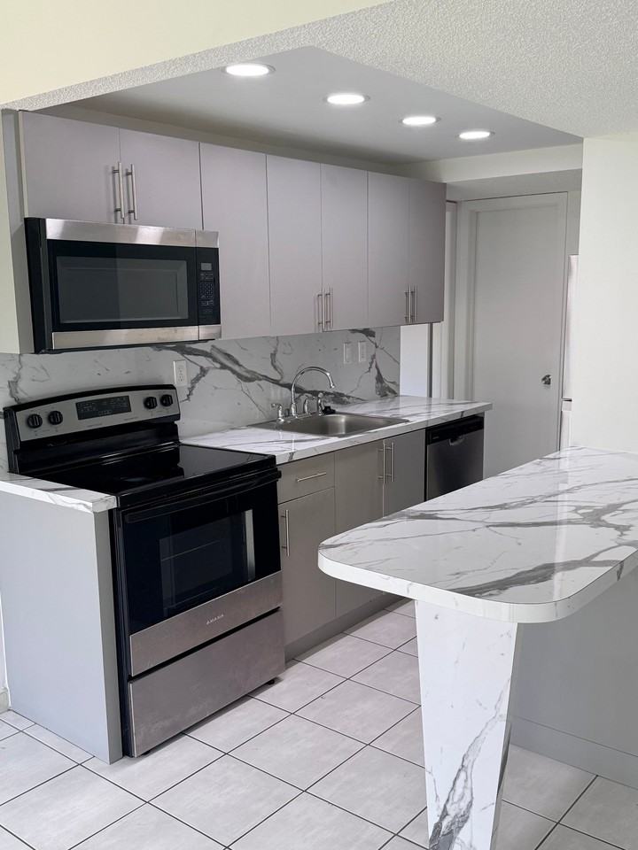 9321 Swst #210 - Photo 3 of 10