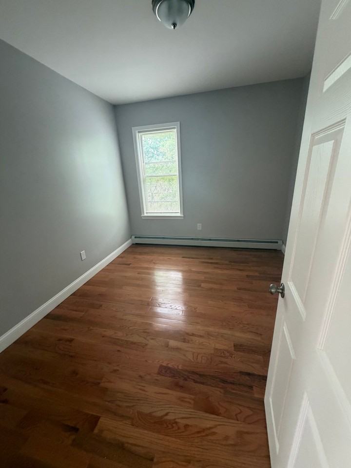 597 Millbury St #2 - Photo 3 of 10