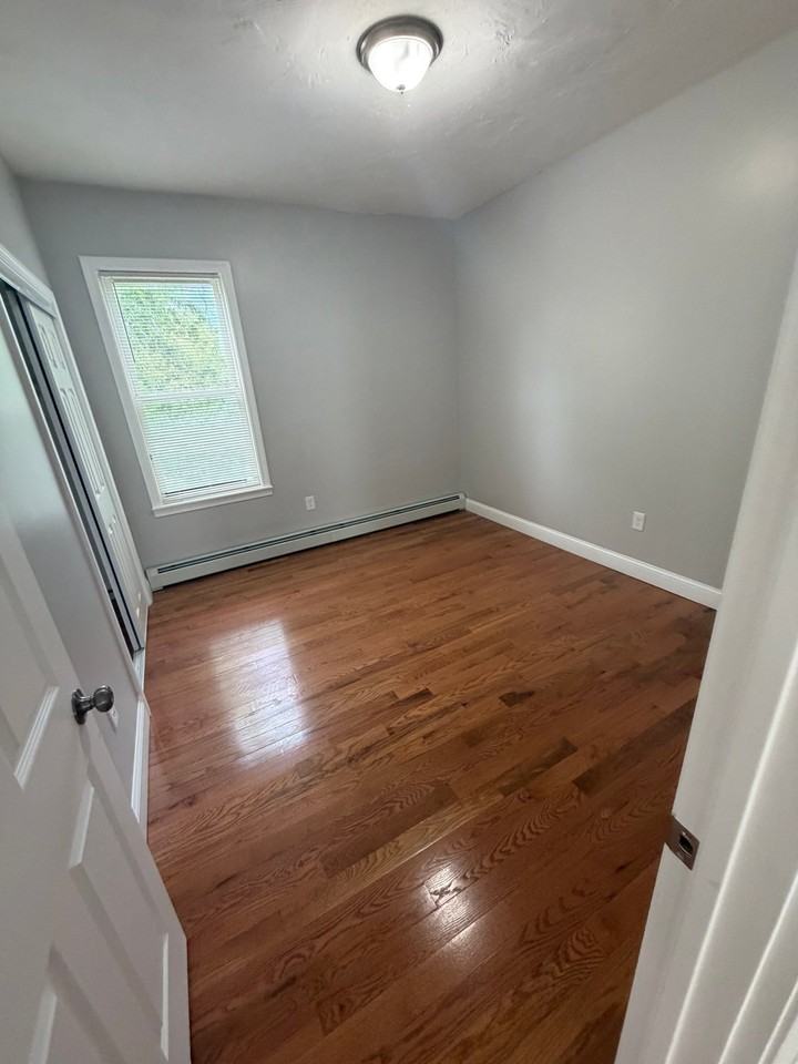 597 Millbury St #2 - Photo 4 of 10