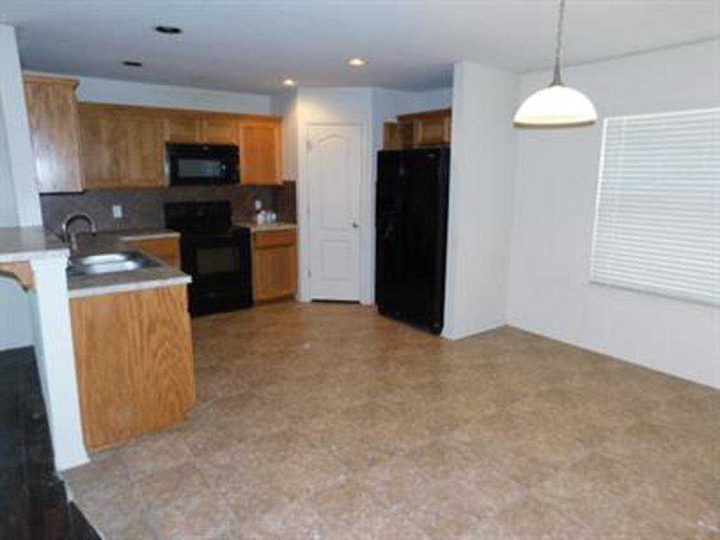 3410 Plateau St - Photo 2 of 10