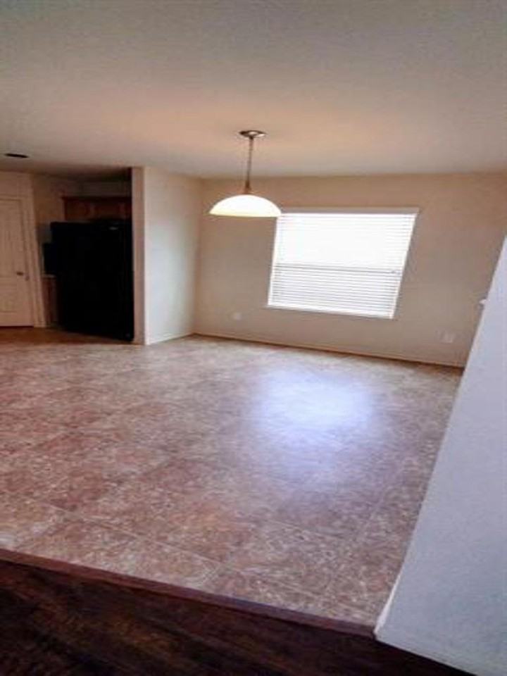 3410 Plateau St - Photo 3 of 10