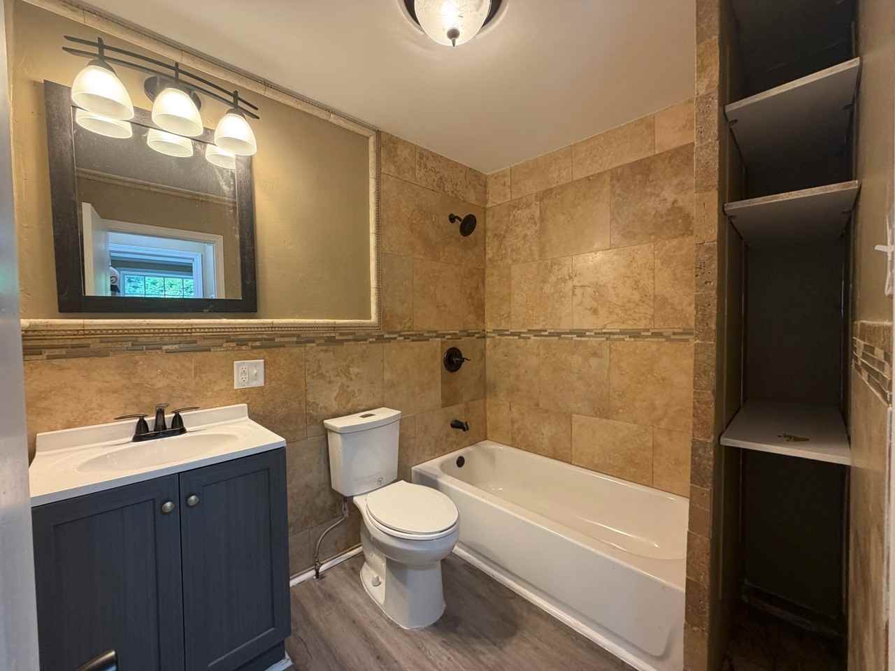 1435 47th Ave - Photo 3 of 4