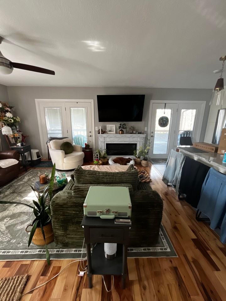 65 Sloan St - Photo 2 of 21