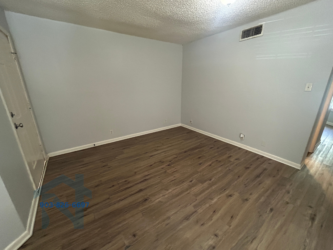 Valley View Apartments - Photo 2 of 5