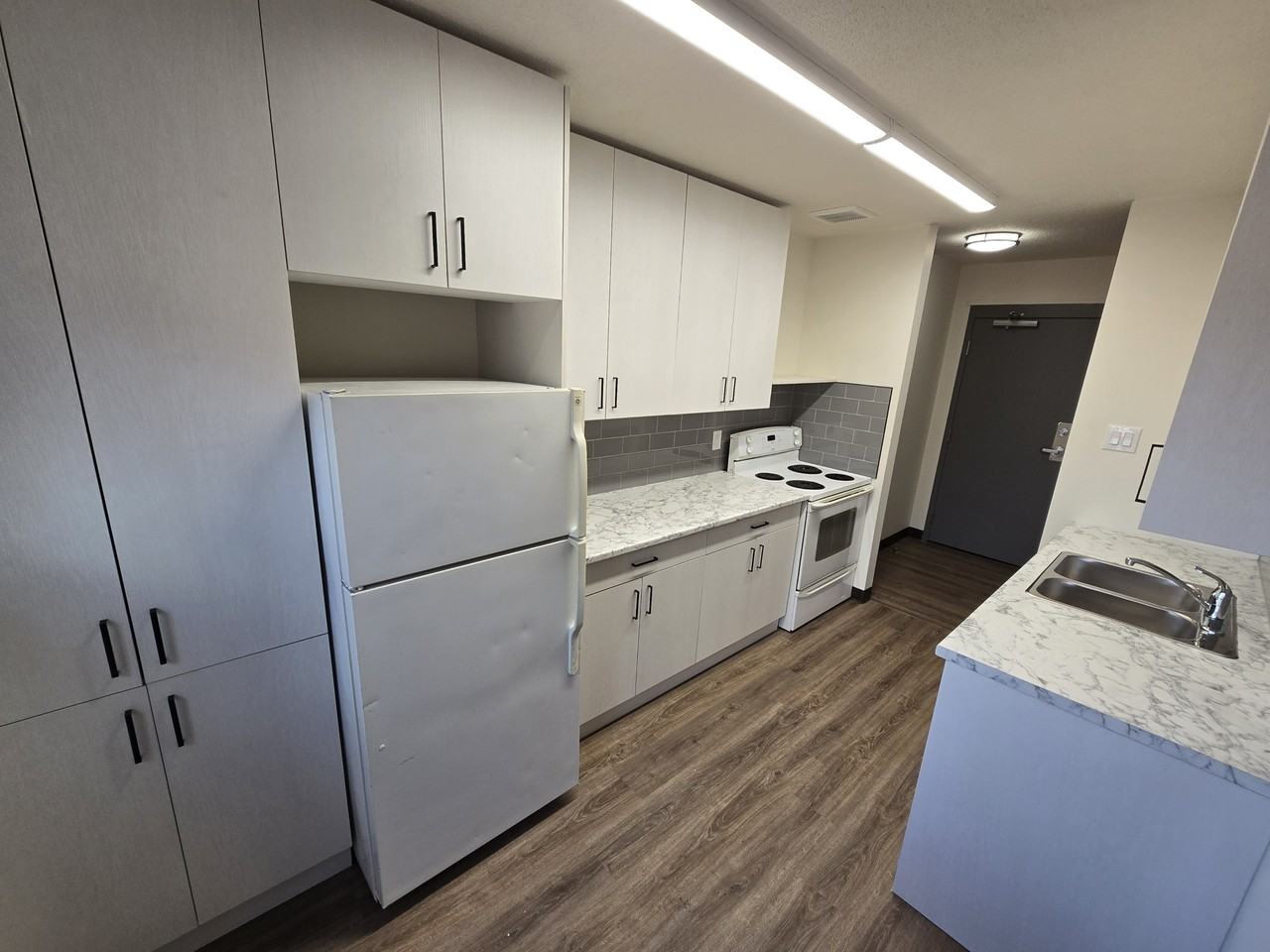 345 Talbot Avenue - Photo 2 of 20