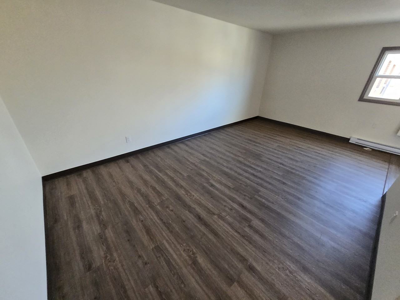 345 Talbot Avenue - Photo 3 of 20