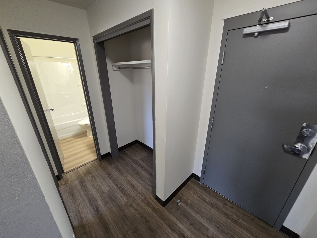 345 Talbot Avenue - Photo 5 of 20