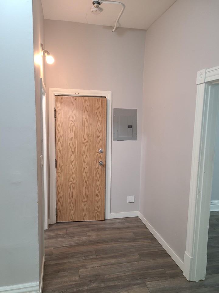 146 River Avenue - Photo 3 of 3