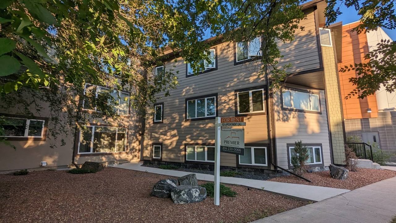 909 Saint Mary's Road - Photo 7 of 33