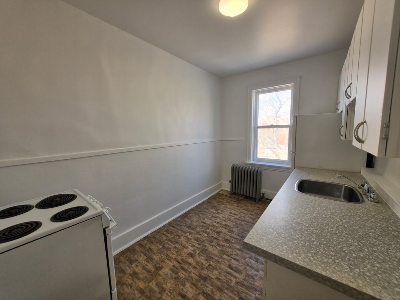 429 Qu'Appelle Avenue - Photo 2 of 24