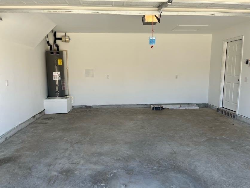 850 Lake Fletcher Road - Photo 5 of 14