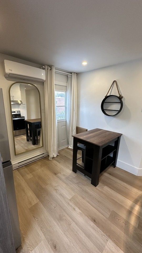 5261 Boul Rosemont - Photo 3 of 10
