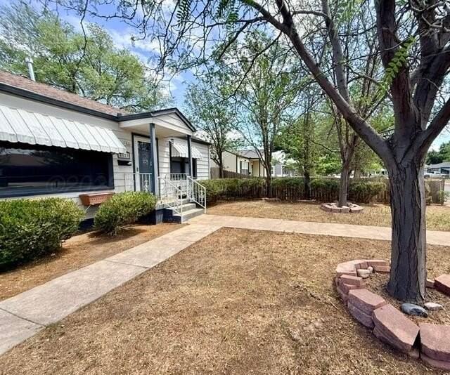 4623 Crockett St - Photo 2 of 9