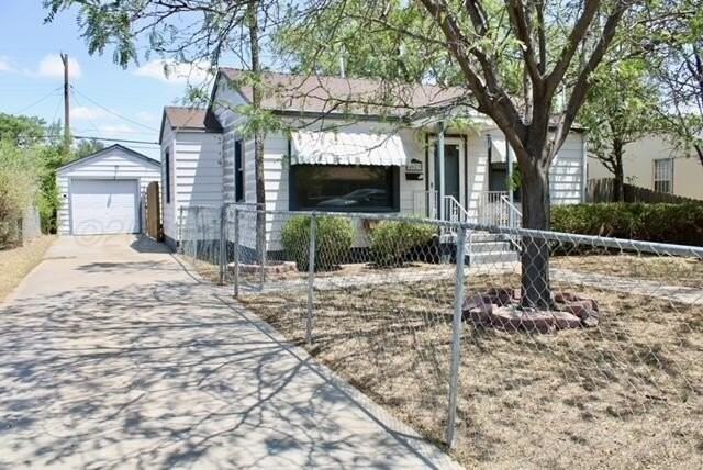 4623 Crockett St - Photo 3 of 9