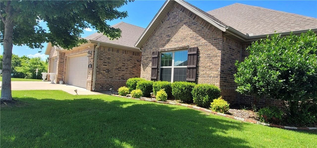 5810 W Cane Hill Dr - Photo 2 of 33