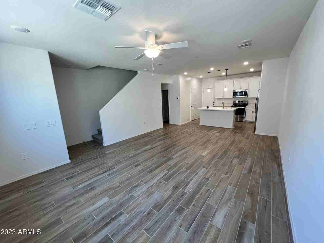 1822 E Chelsea Ln #104 - Photo 4 of 16