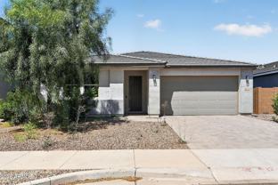 10526 S 56th Ln - Photo 1 of 1