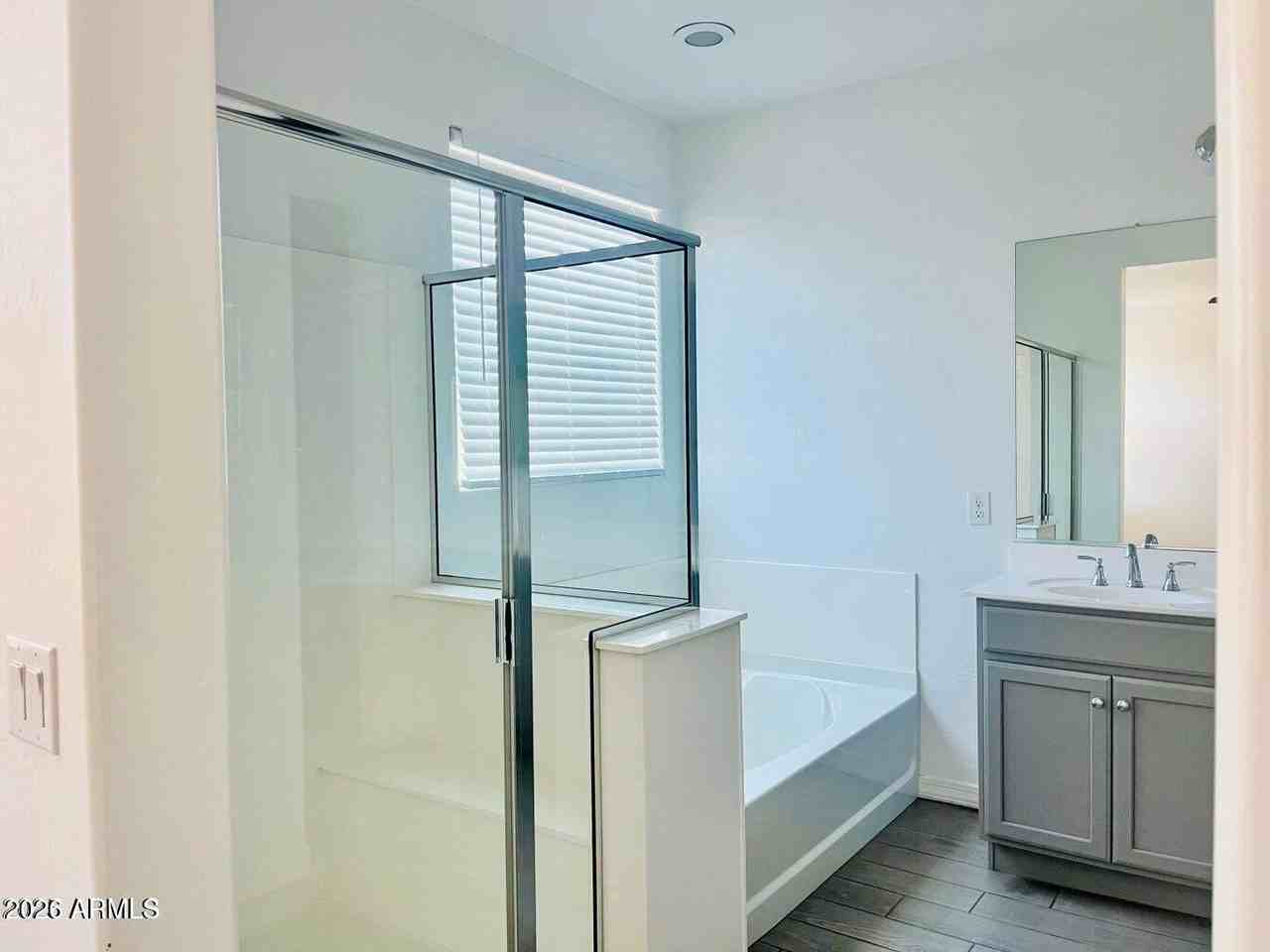 3637 S 57th Ln - Photo 3 of 7