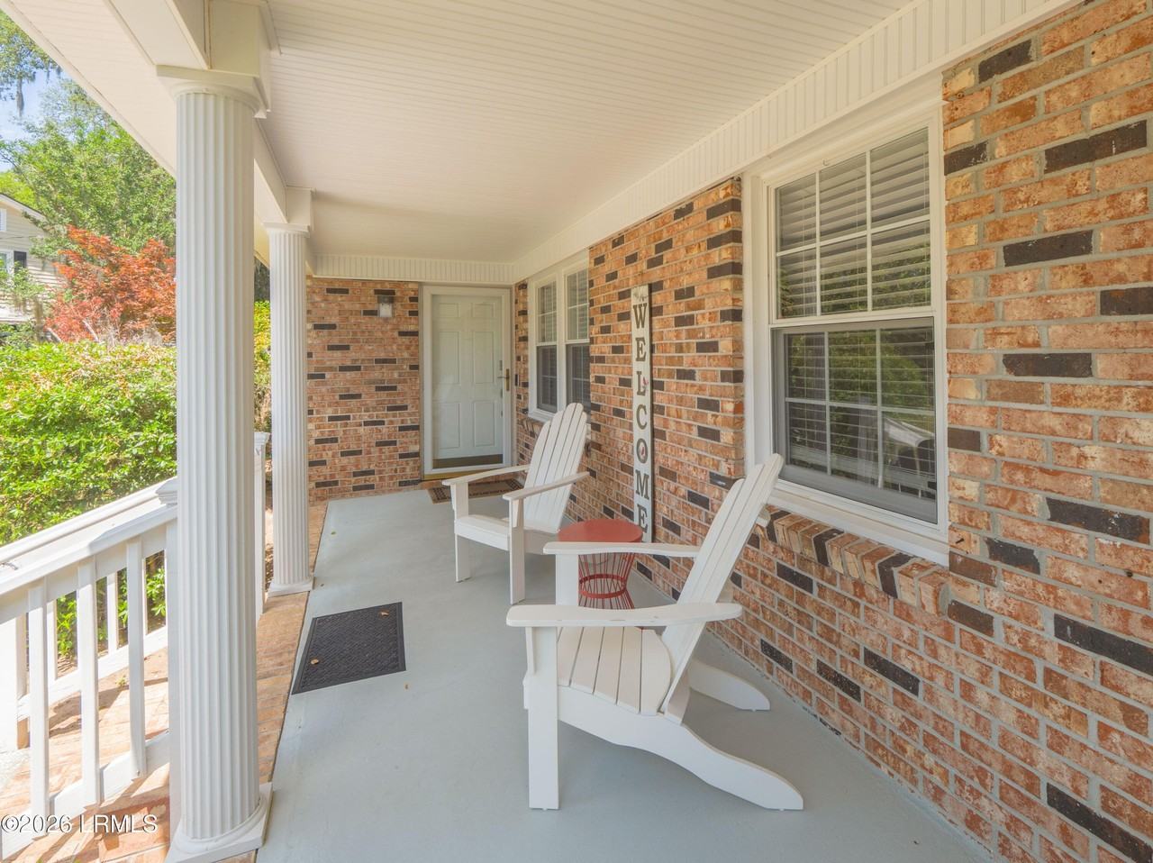 2500 Black Oak Cir - Photo 3 of 27